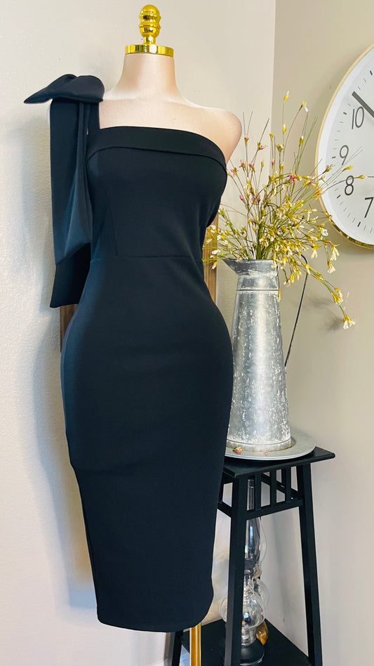 BUN SHOULDER DRESS