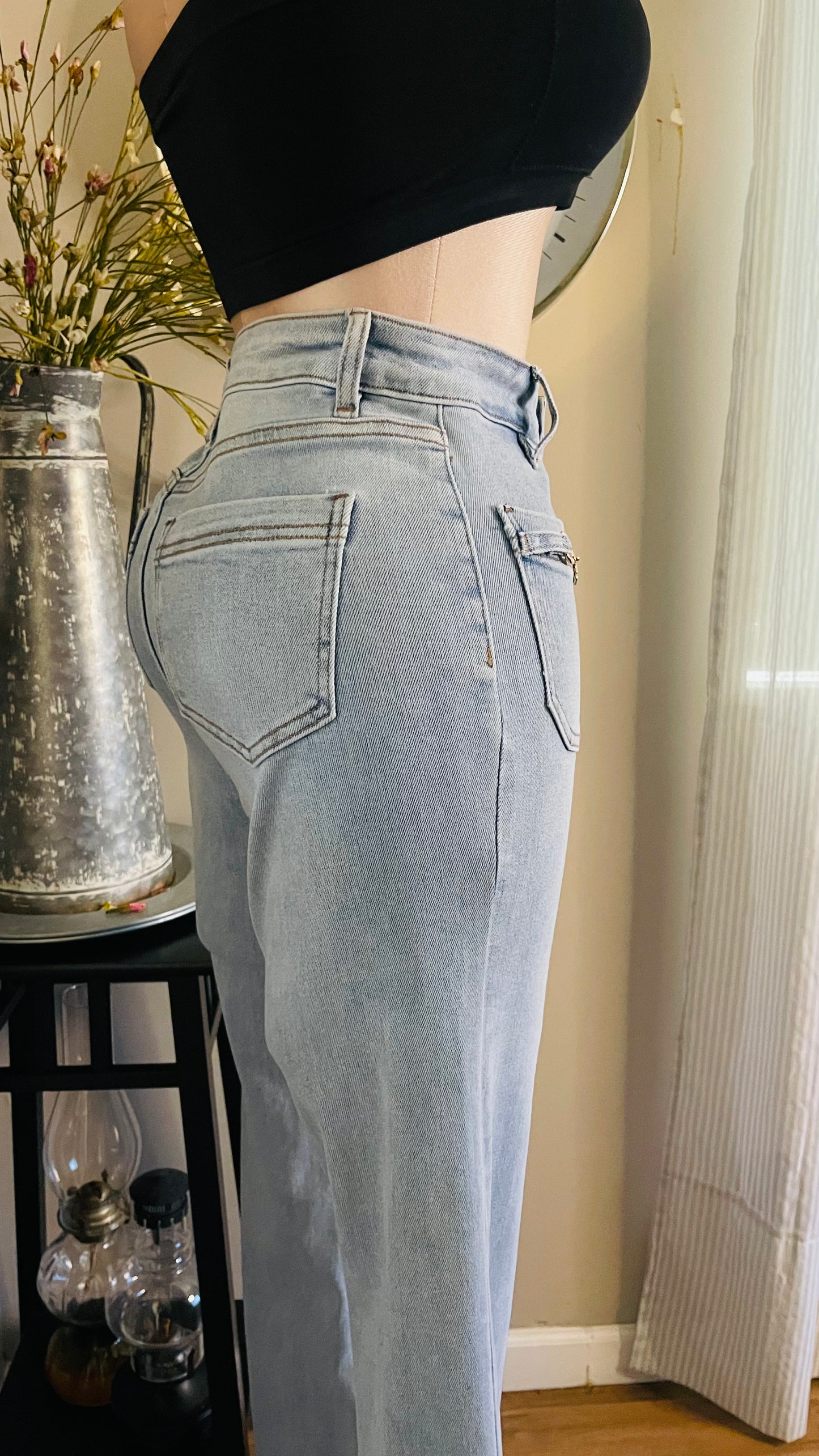 FRONT POCKETS JEANS