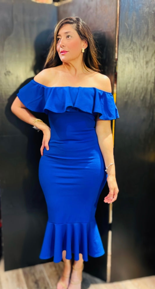 VESTIDO A LOS HOMBROS