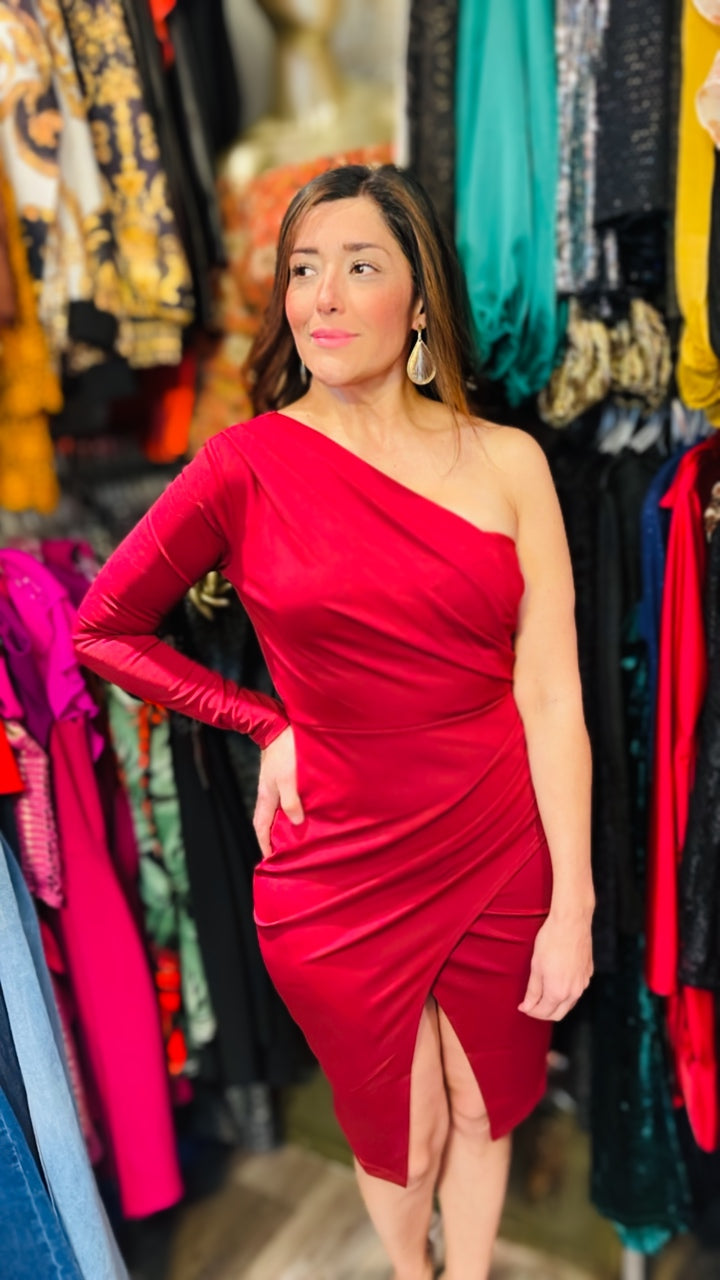 VESTIDO UNA MANGA