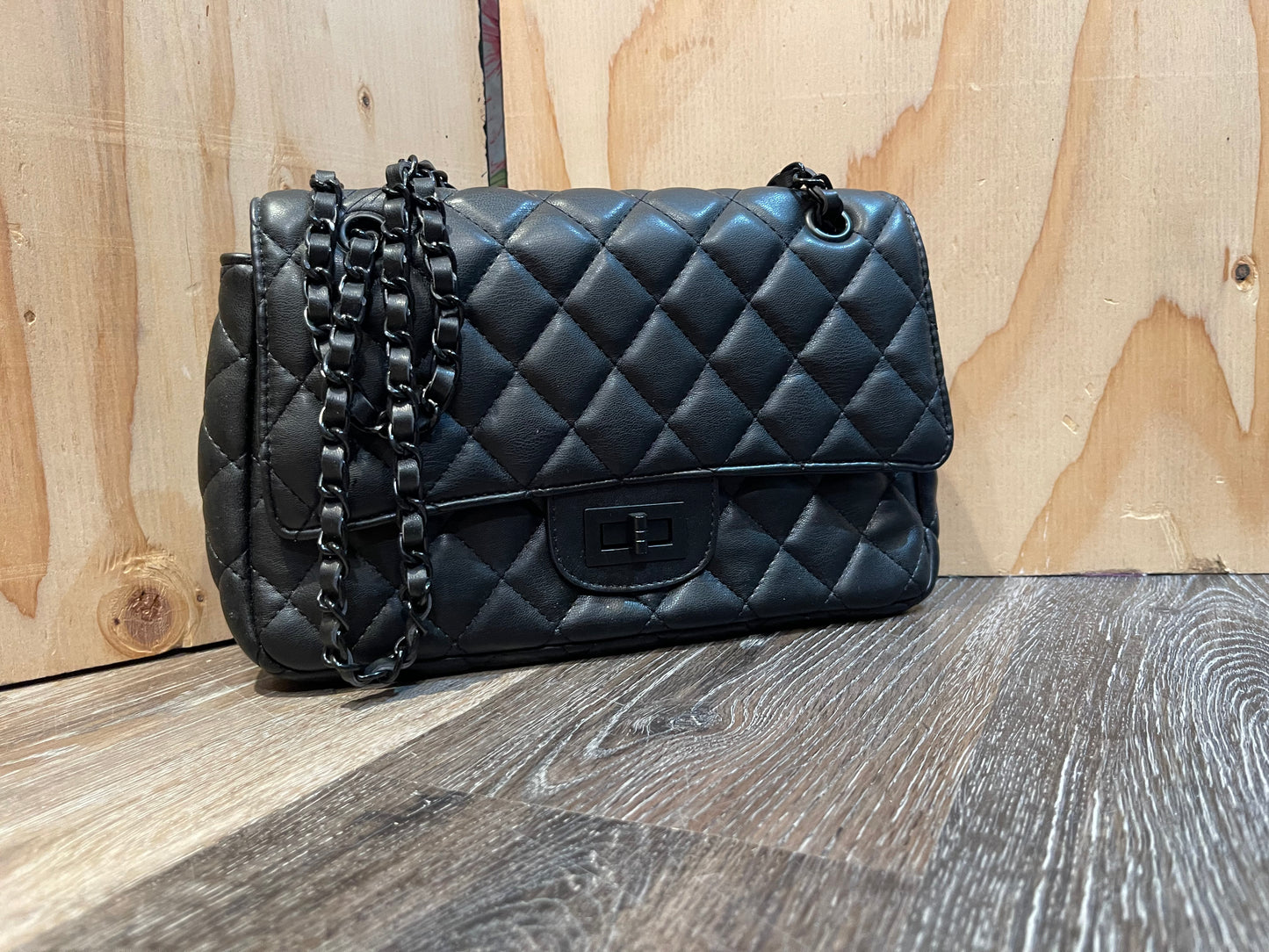 BLACK PURSE