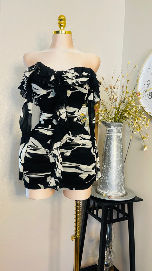 LONG SLEEVE PRINT DRESS