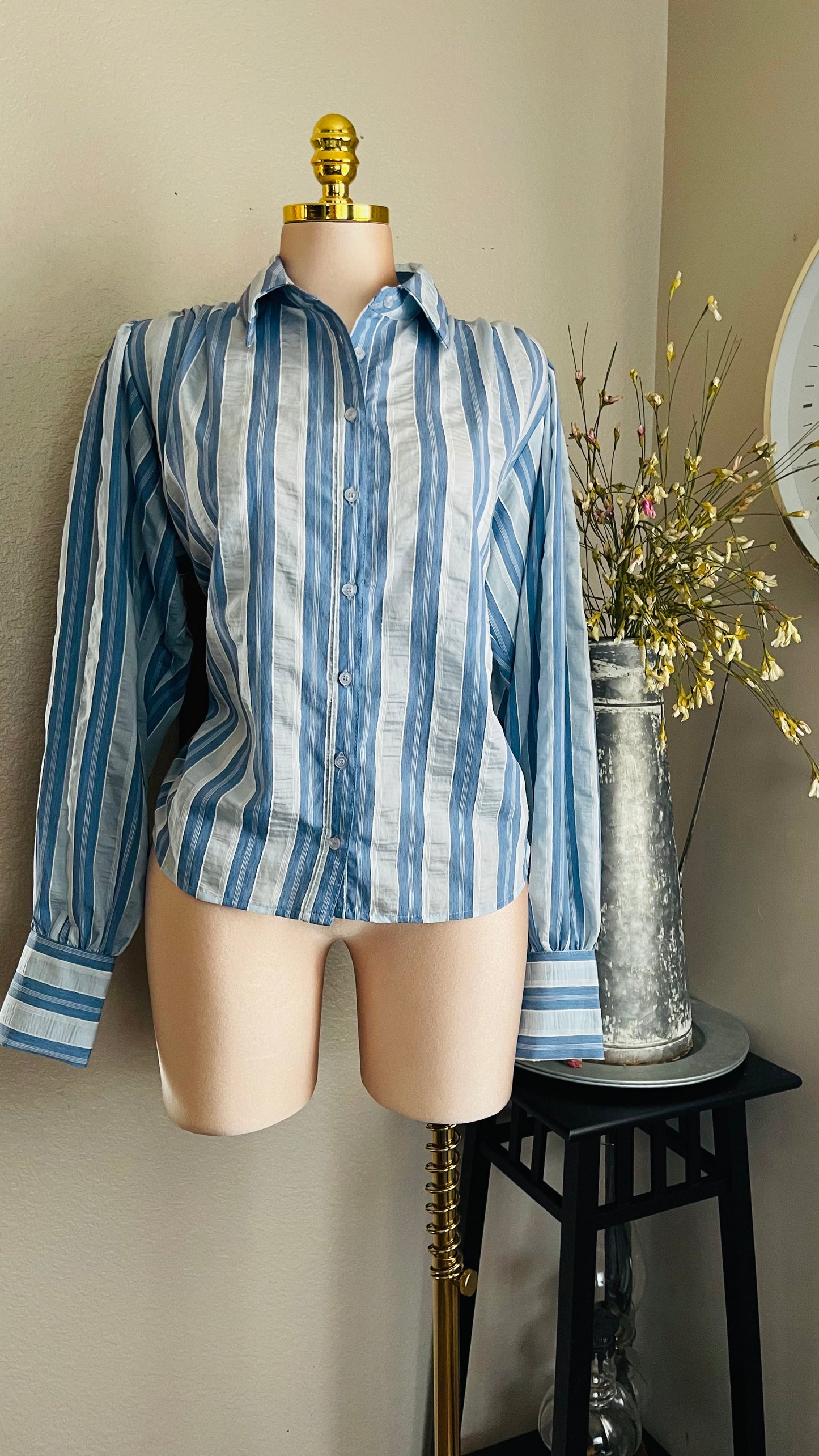 LIGHT BLUE STRIPES TSHIRT