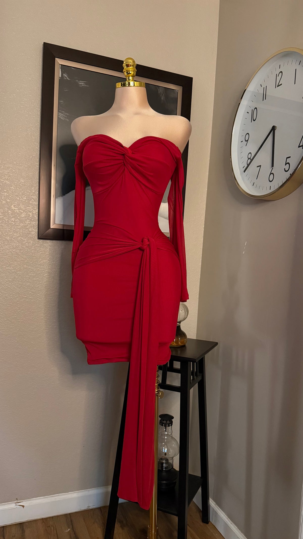 SHOULDER OFF RED DRESS