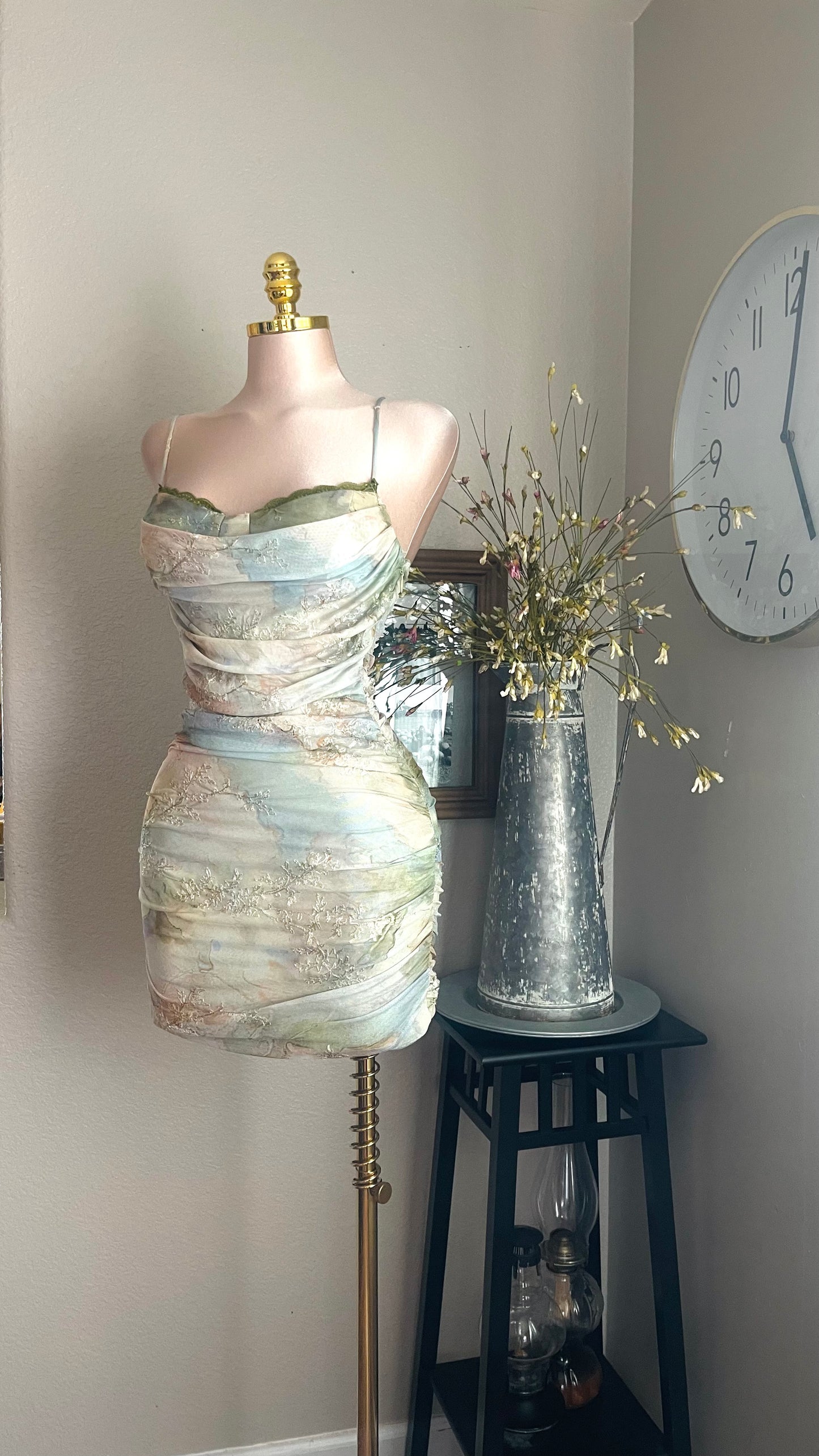 PASTEL FLORAL BODYCON MINI DRESS