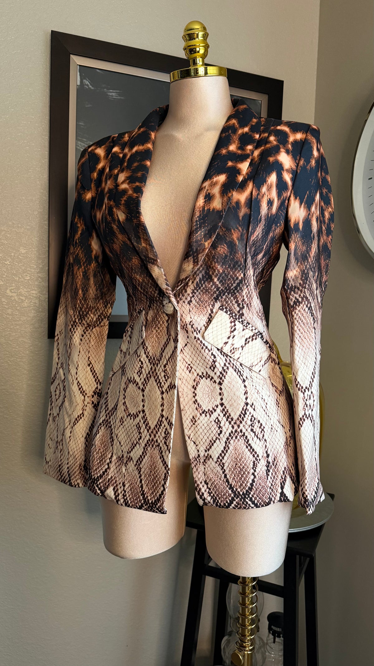 ANIMAL PRINT BLAZER