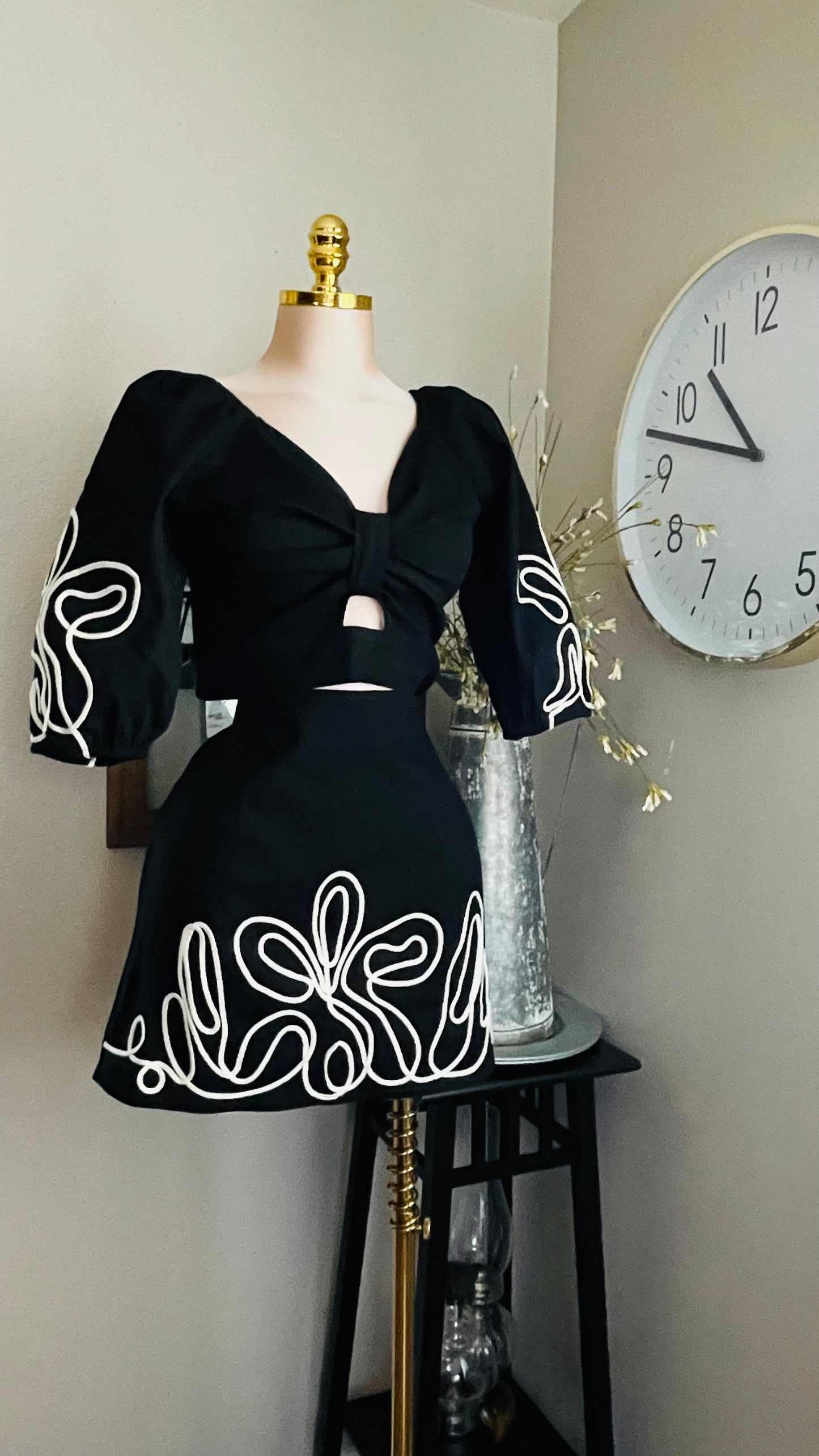 EMBROIDERY BLACK SET