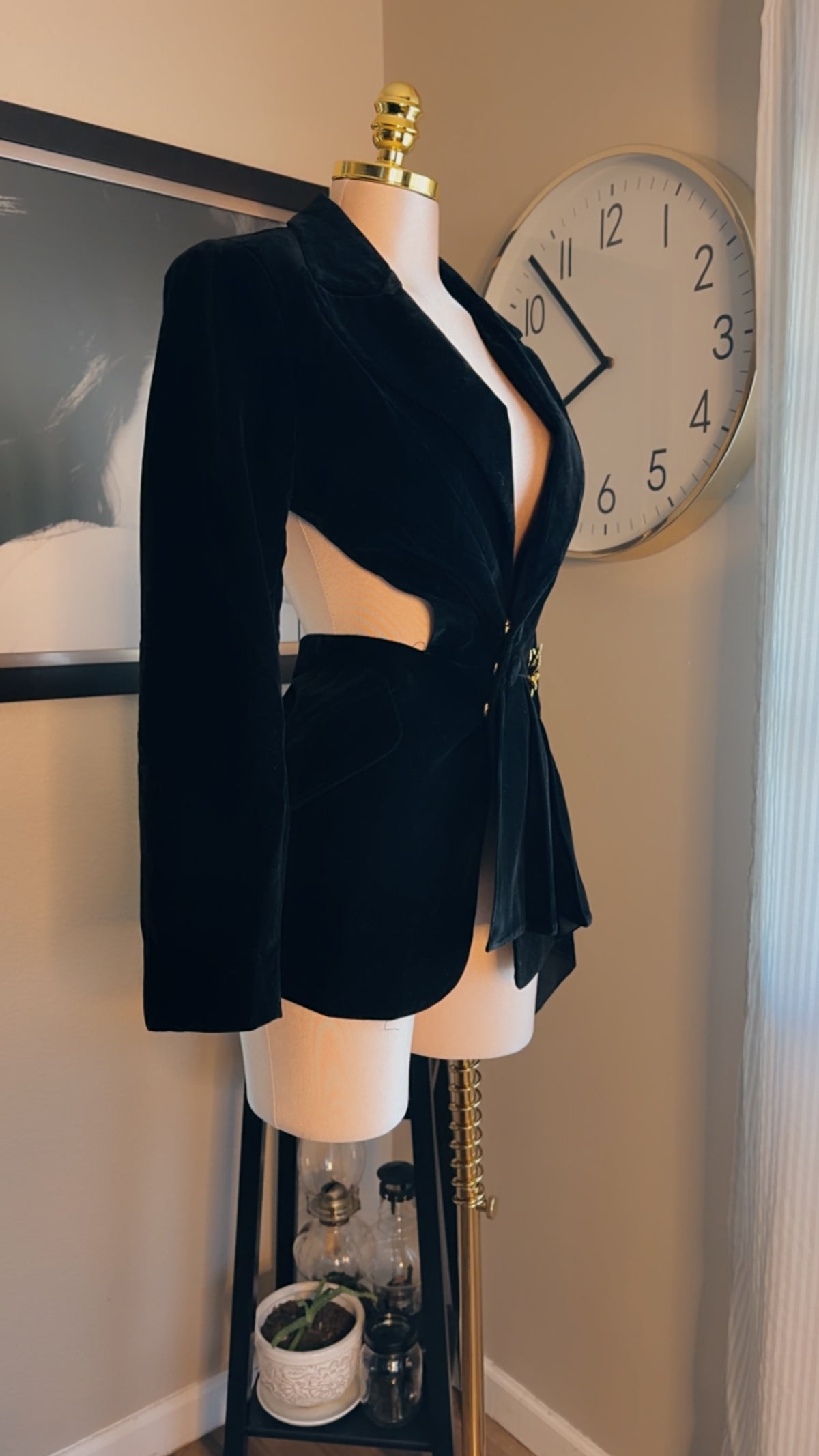 VELVET BLACK JACKET
