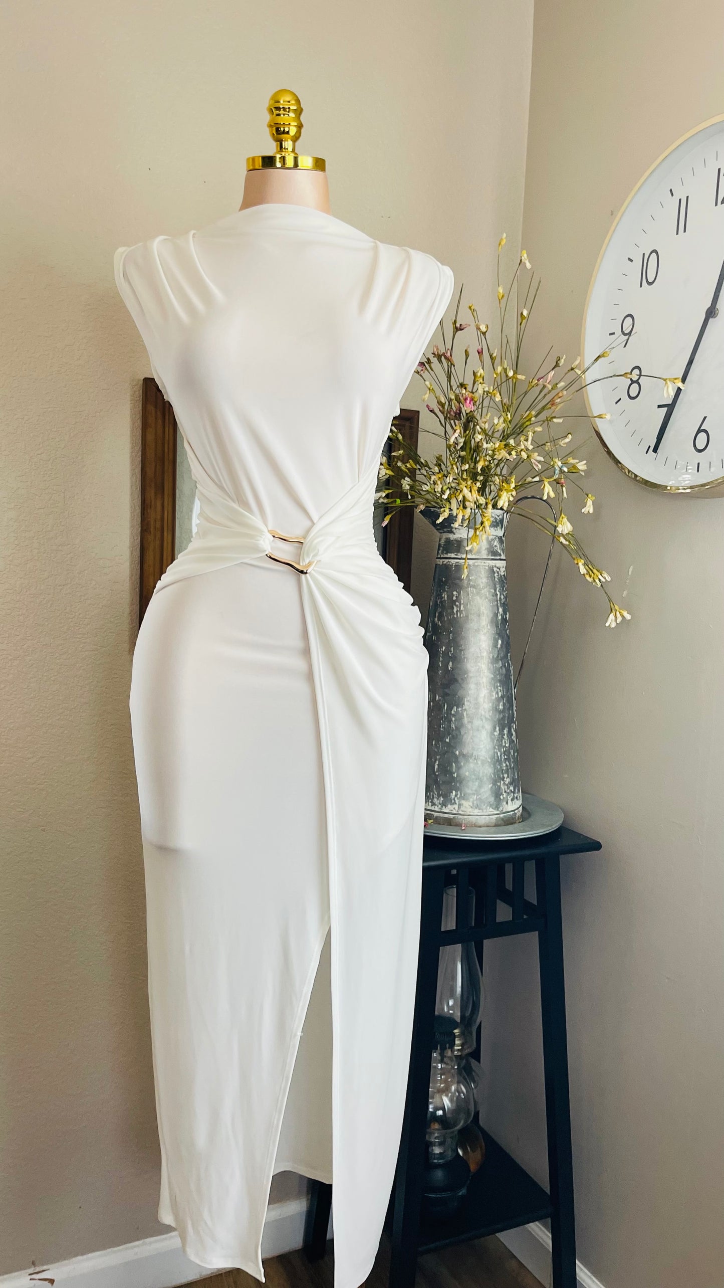 WHITE GOLD RING DRESS