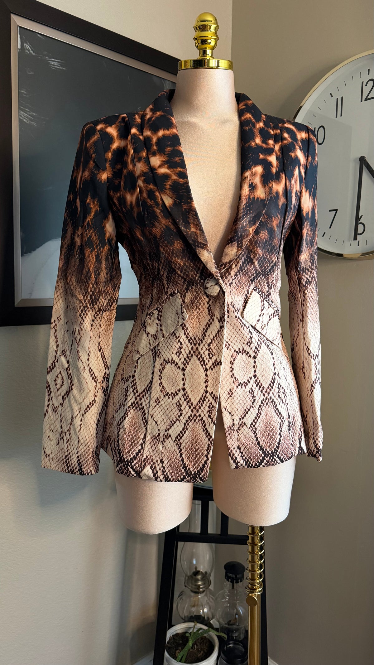 ANIMAL PRINT BLAZER
