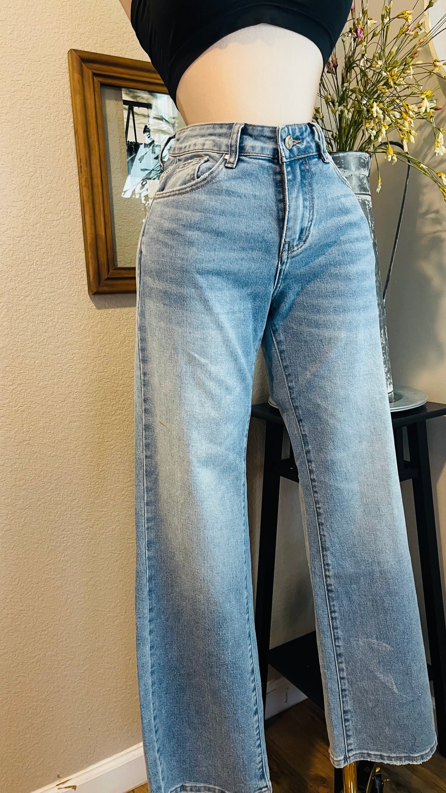BASIC JEANS