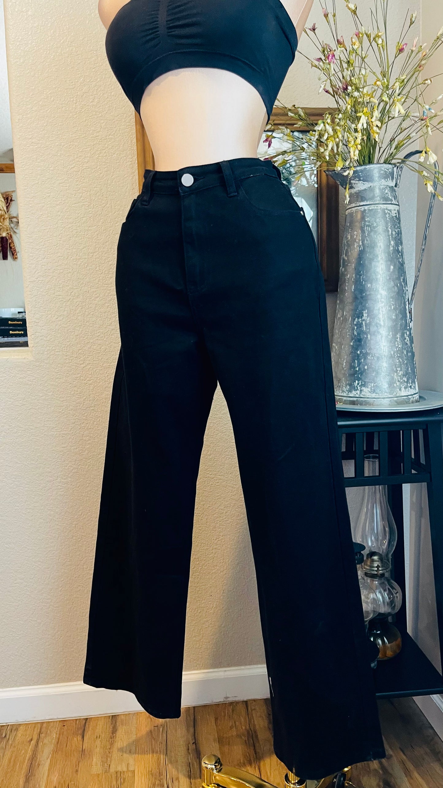 BLACK PANTS