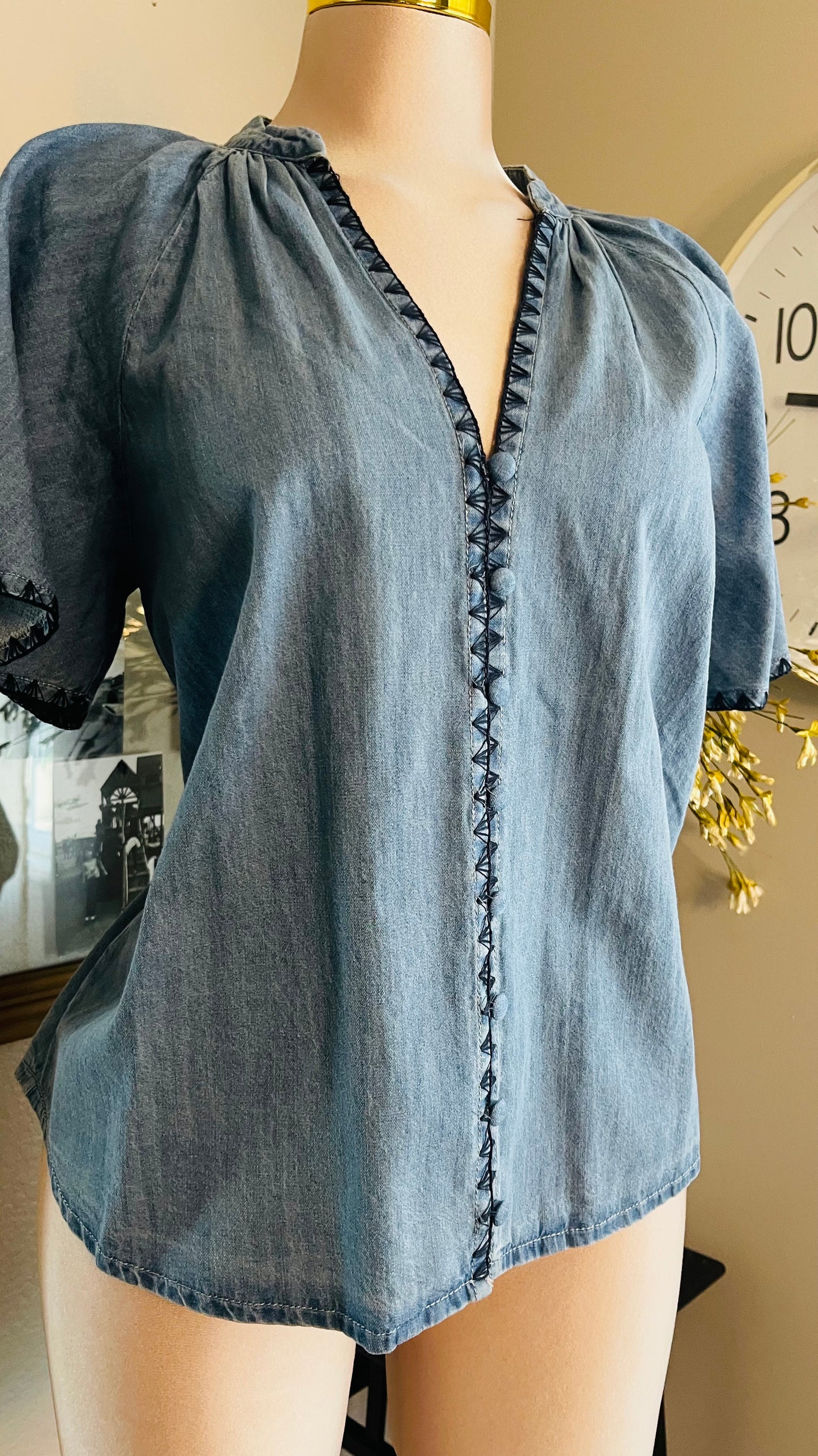 DENIM V NECK TOP